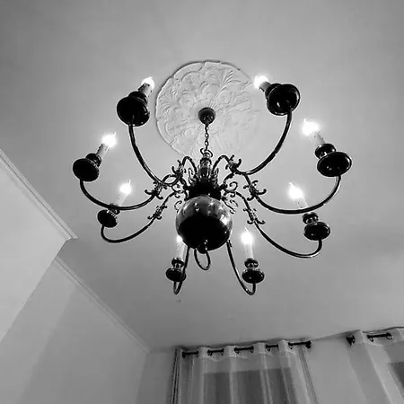Historic Very Close To City Center *