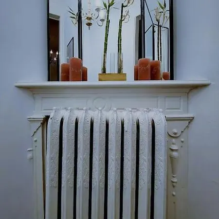 Historic Very Close To City Center *