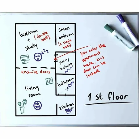 Historic Very Close To Center Apartamento